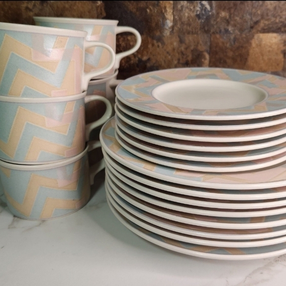Vintage 90's Pastel Mikasa Intaglio Cancun Geometric Print Dinnerware - Picture 5 of 10